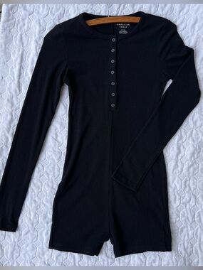 American Eagle Knit Ribbed Long Sleeve One Piece Romper – NWOT black 🖤 Small